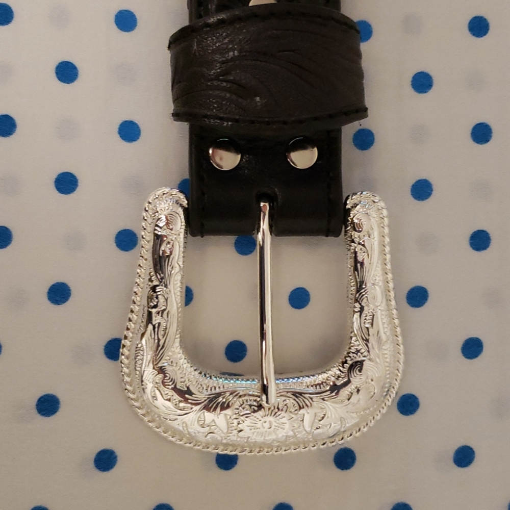 Nocona Leather Cowboy Belt with BIG Buckle.